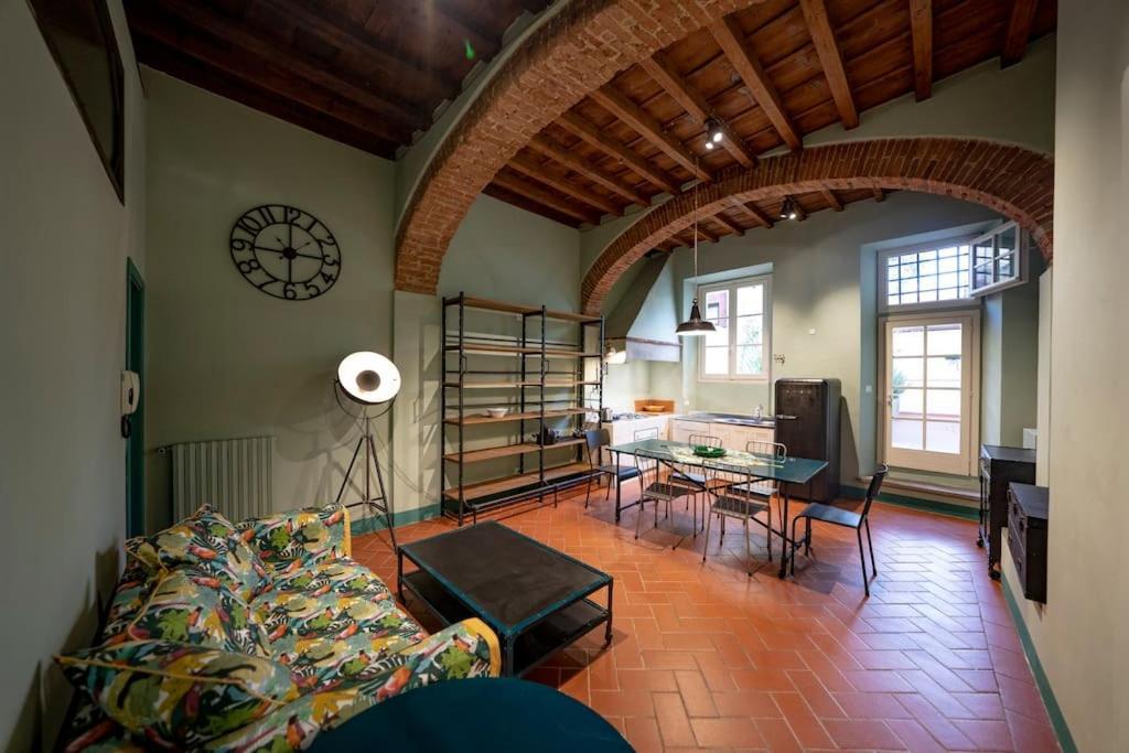 Raffinato Trilocale San Frediano Appartement Florence Buitenkant foto