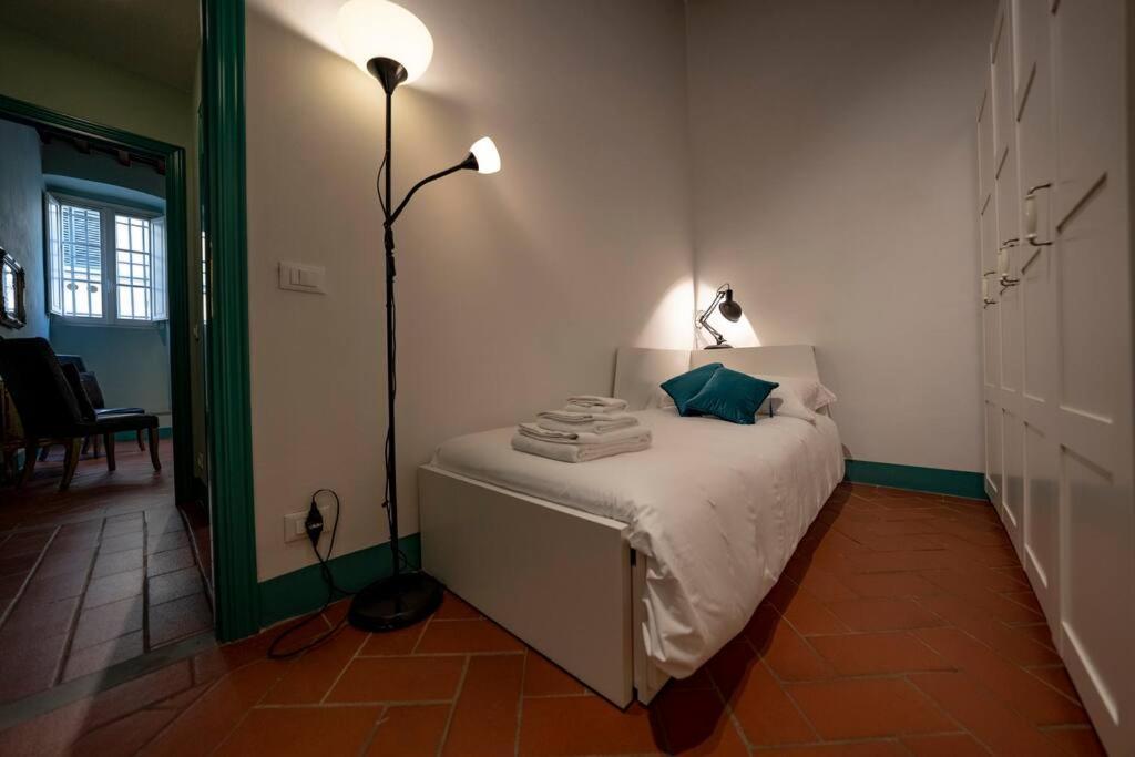 Raffinato Trilocale San Frediano Appartement Florence Buitenkant foto