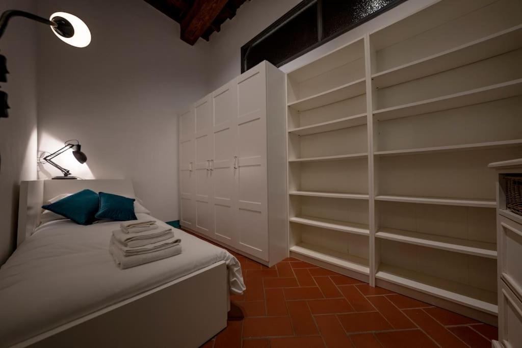 Raffinato Trilocale San Frediano Appartement Florence Buitenkant foto